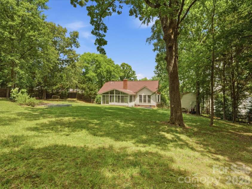 10314 Rougemont Lane, Charlotte, NC 28277.  MLS# CAR4375899, YatesRealty ID 30954. 