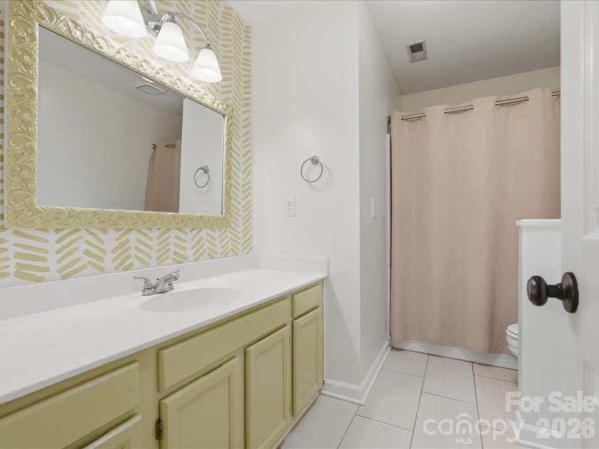 10314 Rougemont Lane, Charlotte, NC 28277.  MLS# CAR4375899, YatesRealty ID 30954. Bath #2