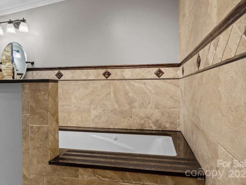 34 Edwards Street, Asheville, NC 28806.  MLS# CAR4268192, YatesRealty ID 30954. Even a private bathtub to step into.