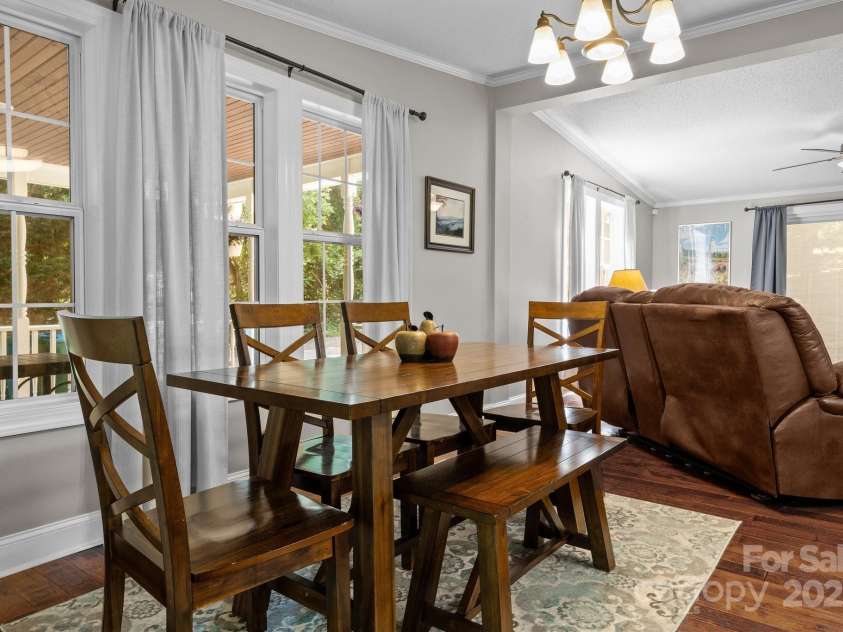 34 Edwards Street, Asheville, NC 28806.  MLS# CAR4268192, YatesRealty ID 30954. Off of the kitchen is the Breakfast Room.