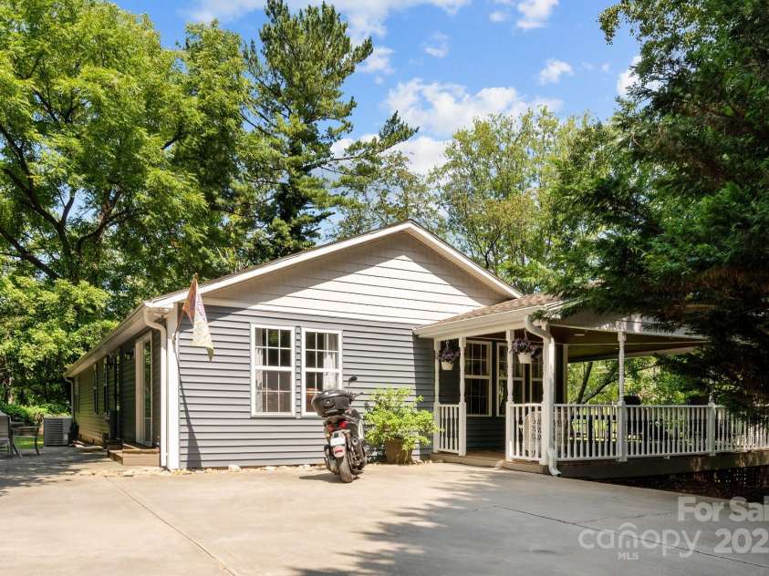 34 Edwards Street, Asheville, NC 28806.  MLS# CAR4268192, YatesRealty ID 30954. Outside again from the driveway.