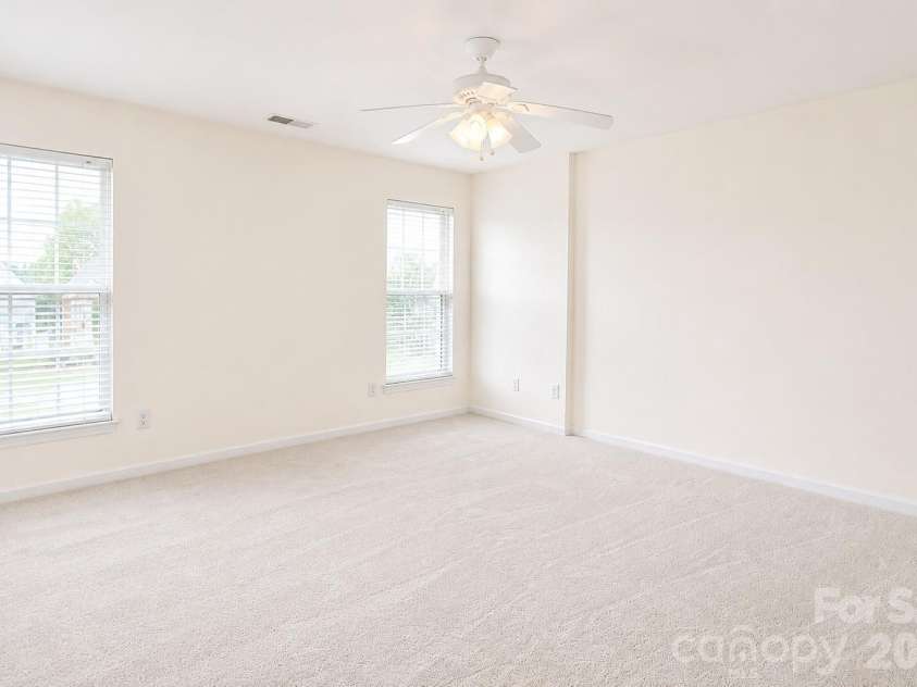 4913 Sunburst Lane, Charlotte, NC 28213.  MLS# CAR4392785, YatesRealty ID 30956. Primary bedroom