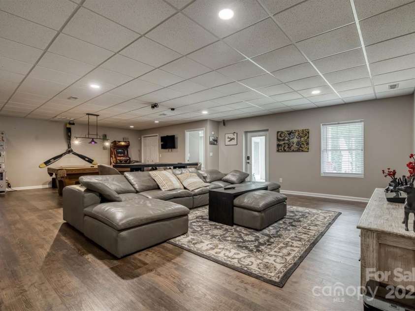 6294 Hayden Drive, Hickory, NC 28601.  MLS# CAR4276441, YatesRealty ID 30956. 