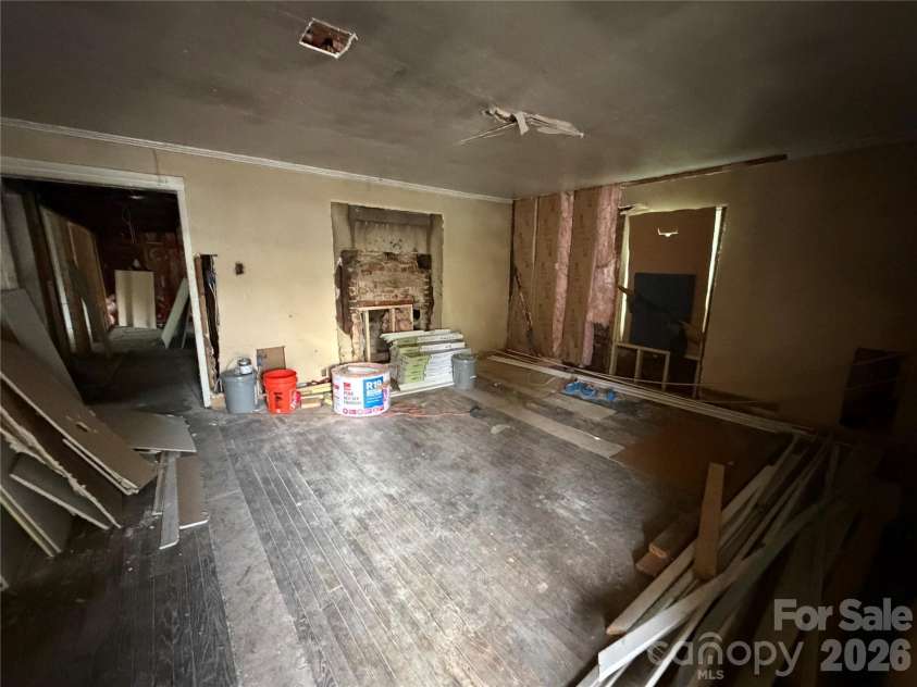 305 Harrison Street, Salisbury, NC 28144.  MLS# CAR4393972, YatesRealty ID 30957. 