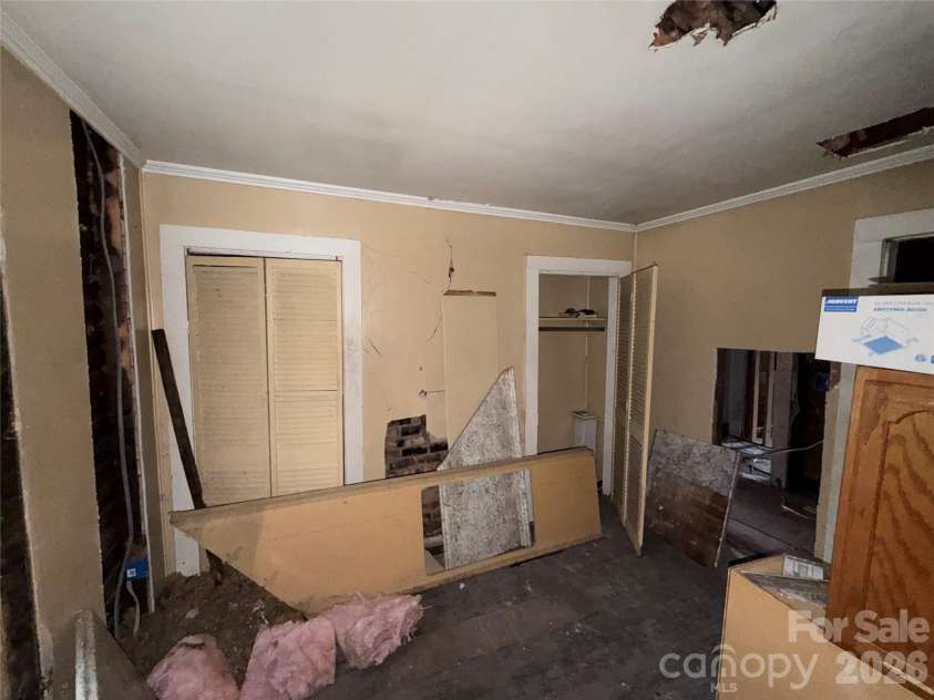 305 Harrison Street, Salisbury, NC 28144.  MLS# CAR4393972, YatesRealty ID 30957. 