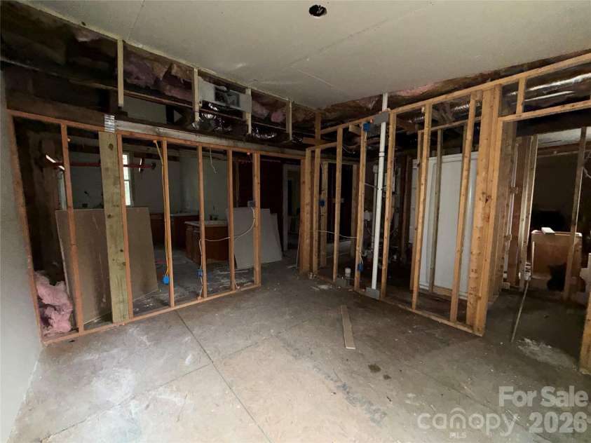 305 Harrison Street, Salisbury, NC 28144.  MLS# CAR4393972, YatesRealty ID 30957. 