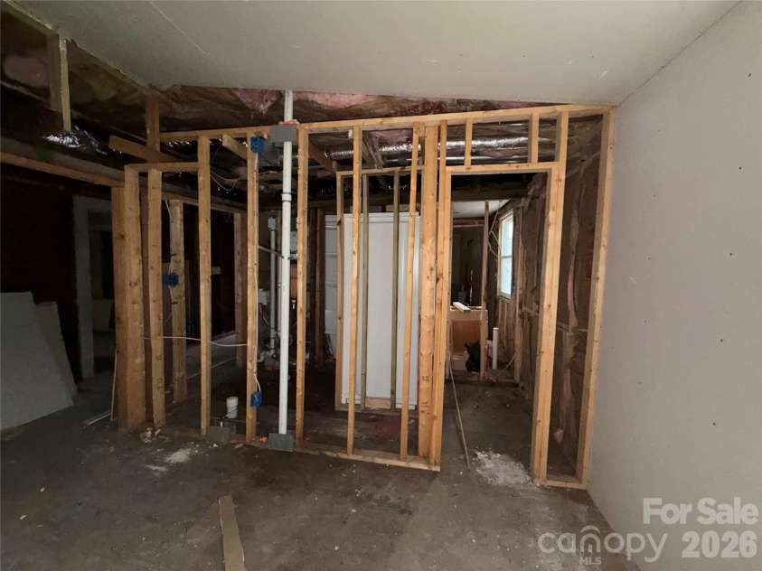 305 Harrison Street, Salisbury, NC 28144.  MLS# CAR4393972, YatesRealty ID 30957. 