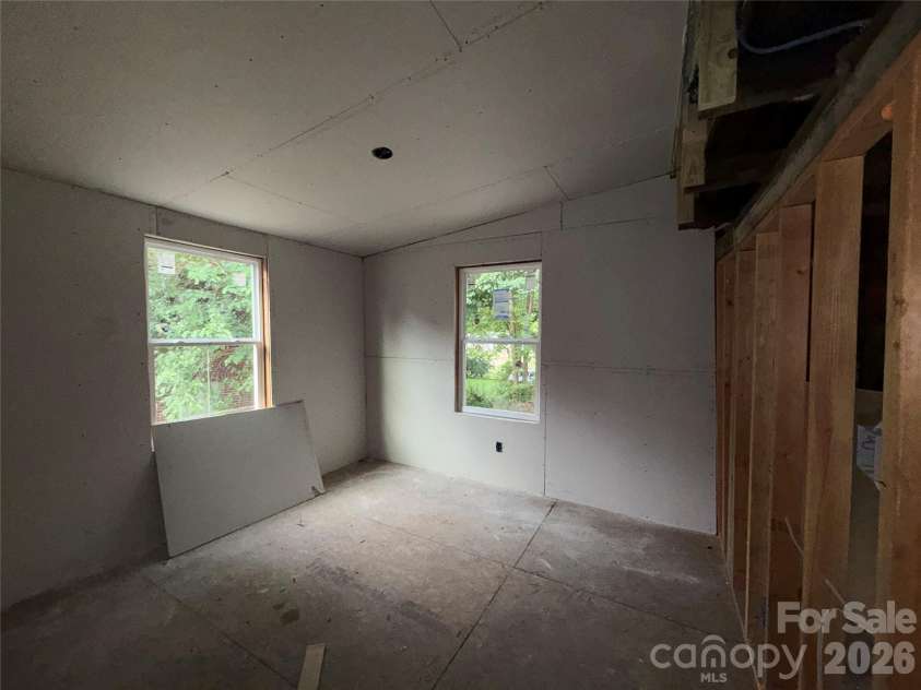 305 Harrison Street, Salisbury, NC 28144.  MLS# CAR4393972, YatesRealty ID 30957. 