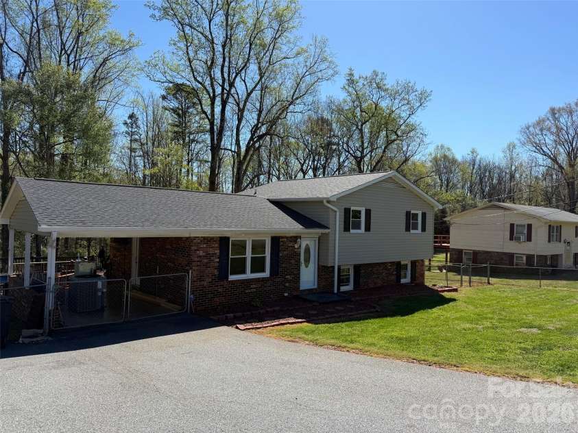 3730 Sedgefield Drive, Conover, NC 28613.  MLS# CAR4362966, YatesRealty ID 30959. 