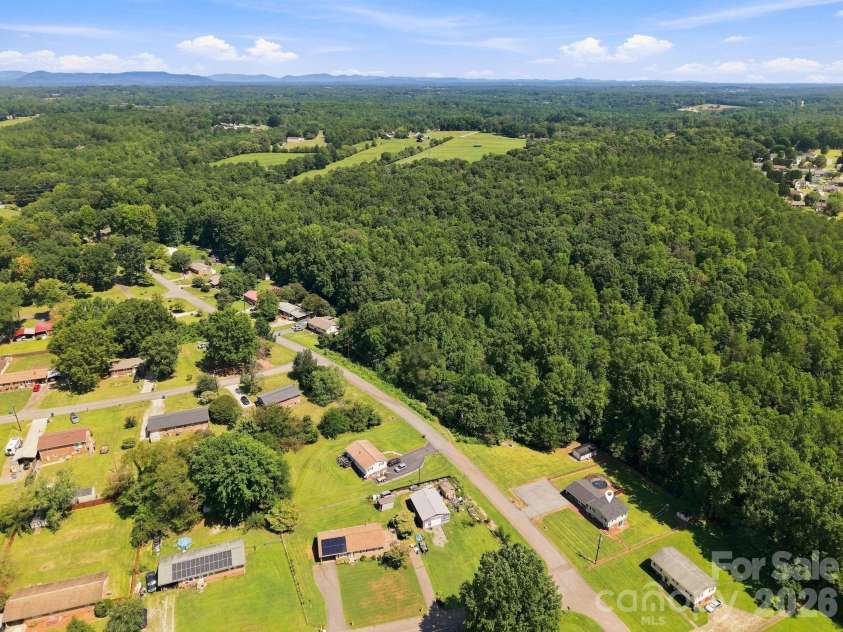 3730 Sedgefield Drive, Conover, NC 28613.  MLS# CAR4362966, YatesRealty ID 30959. 