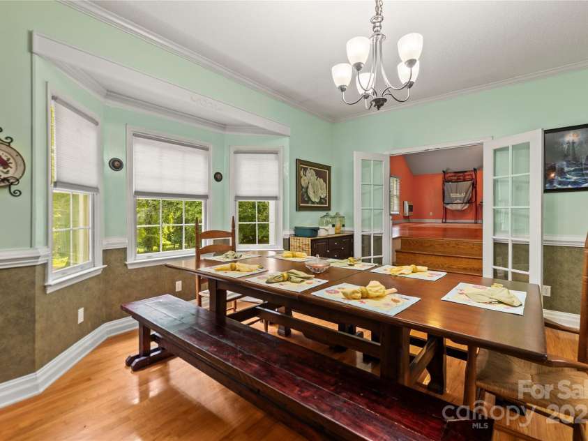 601 Elmwood Circle, Dallas, NC 28034.  MLS# CAR4278259, YatesRealty ID 30959. 