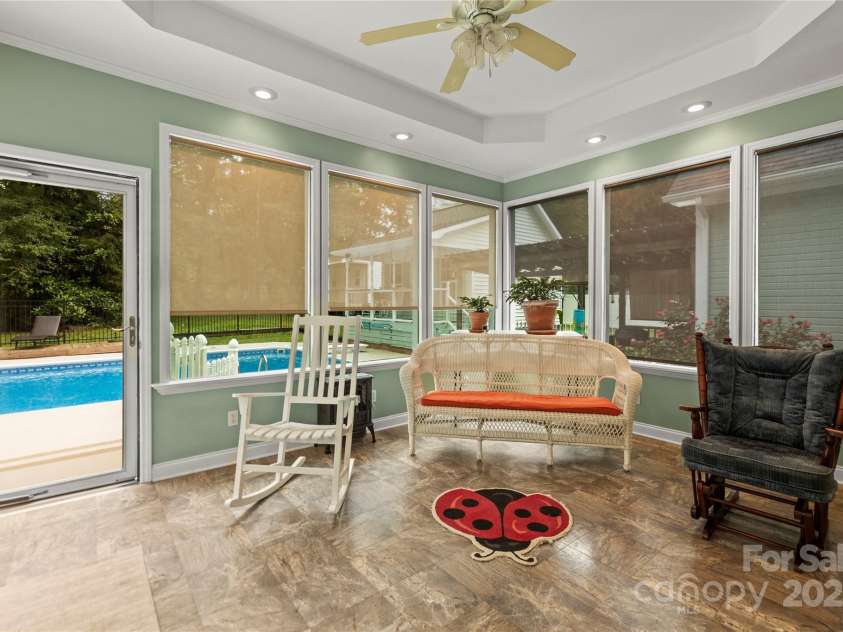 601 Elmwood Circle, Dallas, NC 28034.  MLS# CAR4278259, YatesRealty ID 30959. 