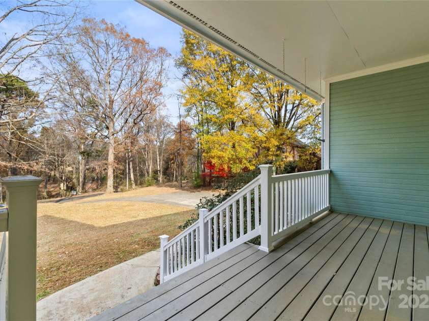601 Elmwood Circle, Dallas, NC 28034.  MLS# CAR4278259, YatesRealty ID 30959. 