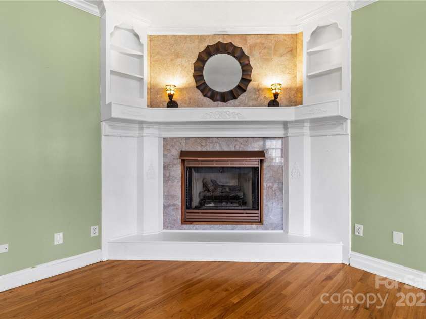 601 Elmwood Circle, Dallas, NC 28034.  MLS# CAR4278259, YatesRealty ID 30959. 