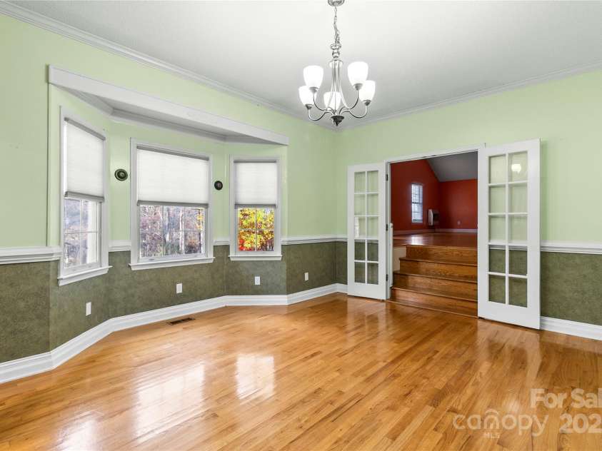 601 Elmwood Circle, Dallas, NC 28034.  MLS# CAR4278259, YatesRealty ID 30959. 