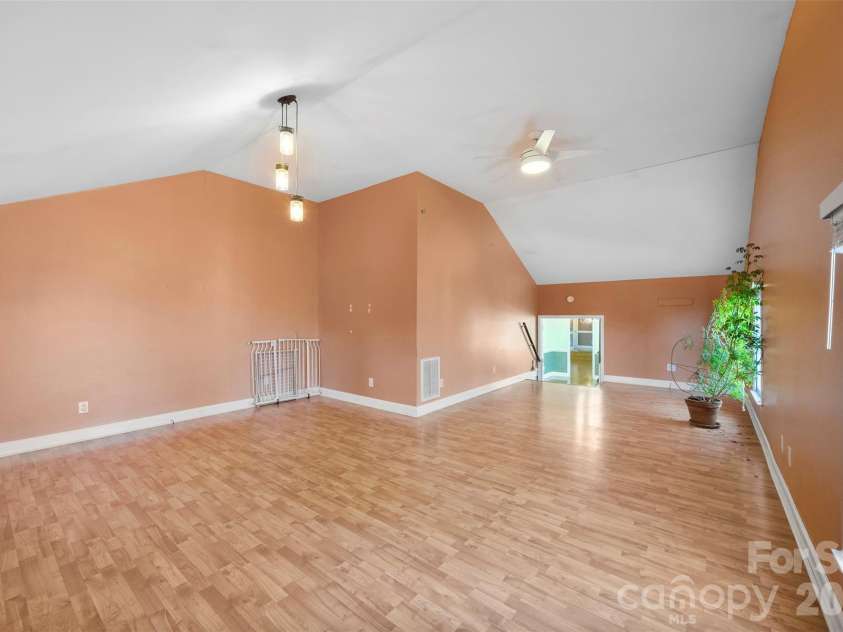 601 Elmwood Circle, Dallas, NC 28034.  MLS# CAR4338547, YatesRealty ID 30959. 