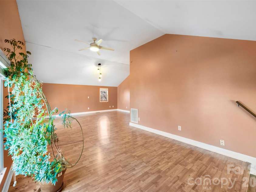 601 Elmwood Circle, Dallas, NC 28034.  MLS# CAR4338547, YatesRealty ID 30959. 