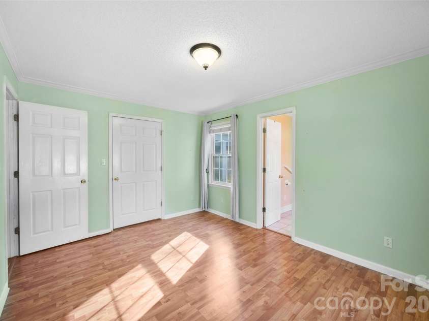 601 Elmwood Circle, Dallas, NC 28034.  MLS# CAR4338547, YatesRealty ID 30959. 