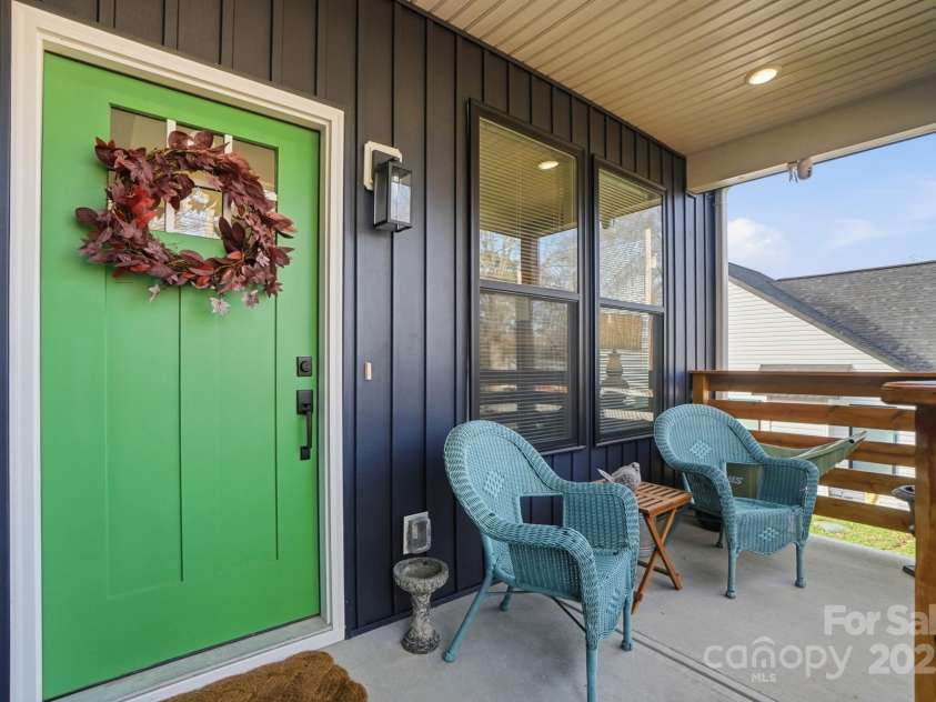 494 22nd Street, Kannapolis, NC 28083.  MLS# CAR4325150, YatesRealty ID 3096. Covered front porch