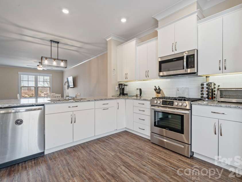 684 Dunkins Ferry Road, Rock Hill, SC 29730.  MLS# CAR4341419, YatesRealty ID 3096. 