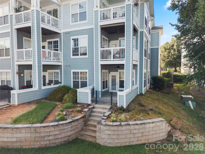 18730 Nautical Drive, Cornelius, NC 28031.  MLS# CAR4379753, YatesRealty ID 30960. 