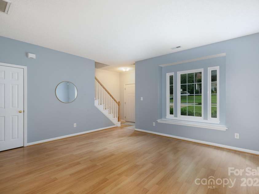 14006 Hatton Cross Drive, Charlotte, NC 28278.  MLS# CAR4285617, YatesRealty ID 30961. 