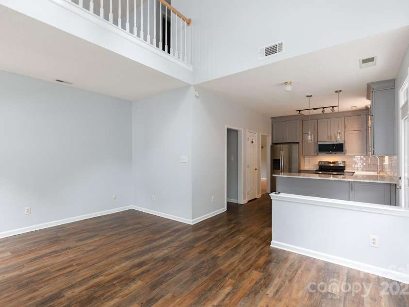 14006 Hatton Cross Drive, Charlotte, NC 28278.  MLS# CAR4285617, YatesRealty ID 30961. 