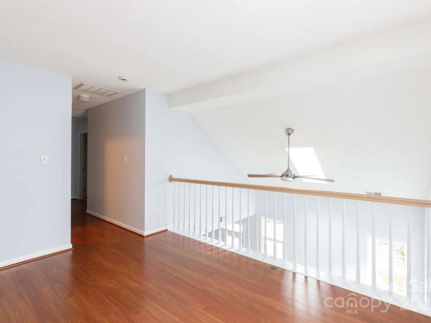 14006 Hatton Cross Drive, Charlotte, NC 28278.  MLS# CAR4285617, YatesRealty ID 30961. 