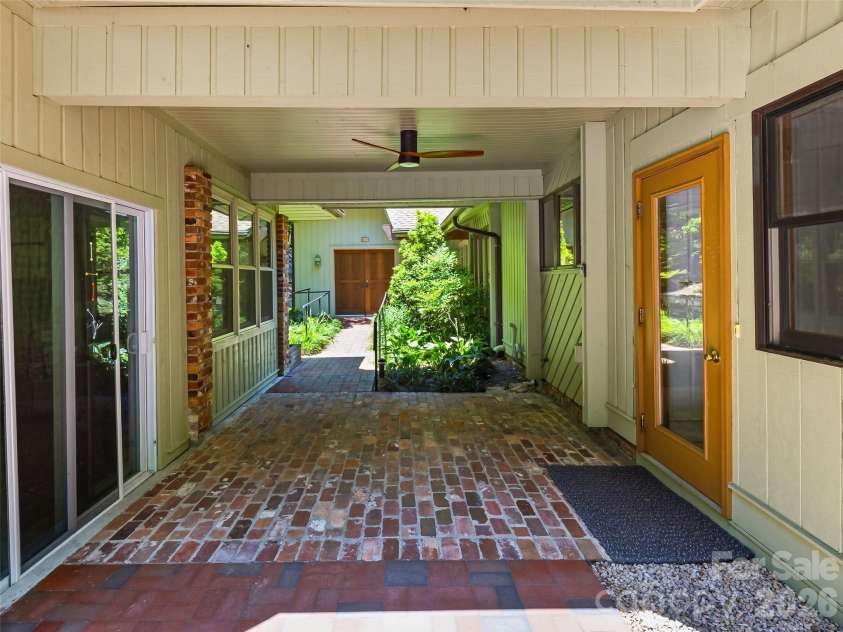 1430 Valmont Drive, Hendersonville, NC 28791.  MLS# CAR4390315, YatesRealty ID 30961. 