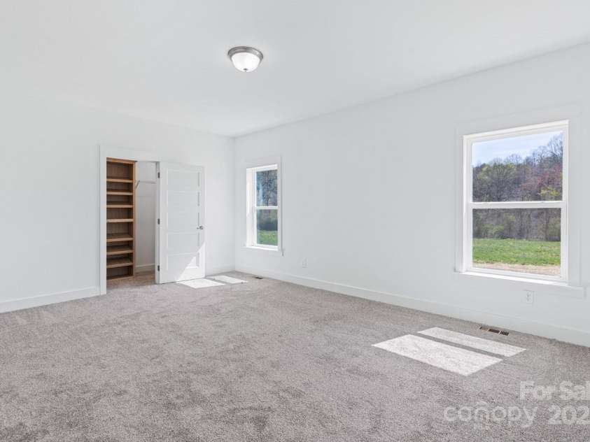 139 Mullinax Drive, Hendersonville, NC 28792.  MLS# CAR4242141, YatesRealty ID 30962. Primary Bedroom