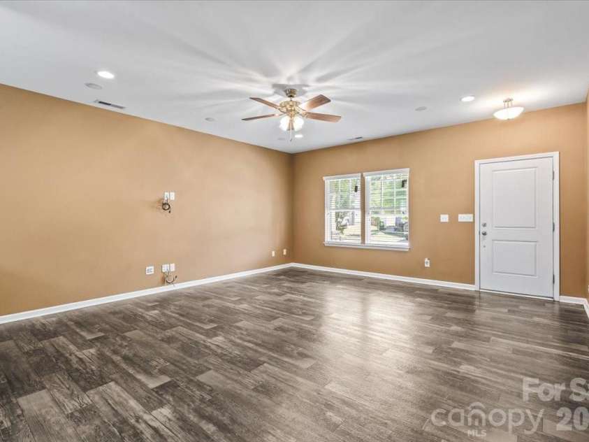 360 Bellingrath Boulevard, Rock Hill, SC 29730.  MLS# CAR4388159, YatesRealty ID 30962. 