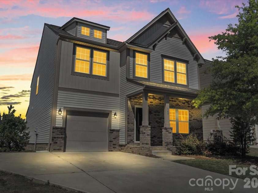 360 Bellingrath Boulevard, Rock Hill, SC 29730.  MLS# CAR4388159, YatesRealty ID 30962. 