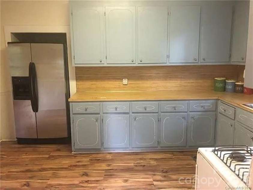 23 Lineberger Street, Lowell, NC 28098.  MLS# CAR4390140, YatesRealty ID 30963. 