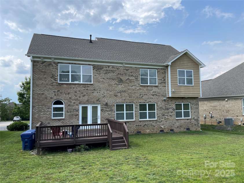 707 Five Leaf Lane, Waxhaw, NC 28173.  MLS# CAR4266012, YatesRealty ID 30963. 