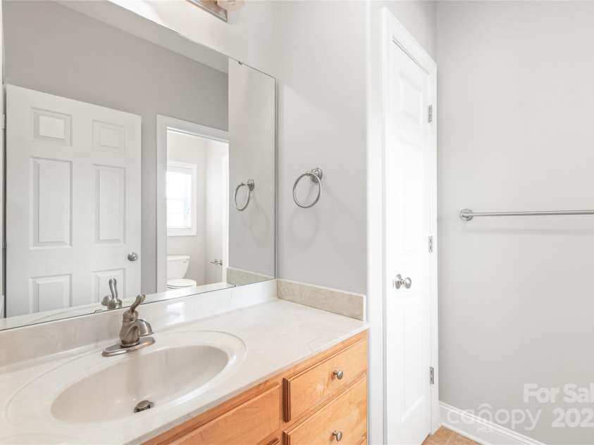 203 Vanderbilt Boulevard, Locust, NC 28097.  MLS# CAR4289783, YatesRealty ID 30966. Jack-and-Jill Bathroom