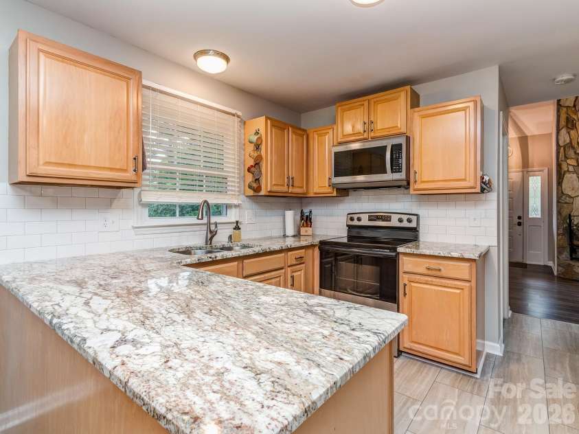 27043 Tidal Way, Fort Mill, SC 29708.  MLS# CAR4392019, YatesRealty ID 30966. 