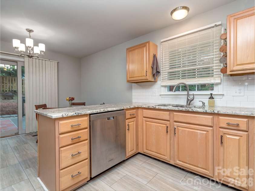 27043 Tidal Way, Fort Mill, SC 29708.  MLS# CAR4392019, YatesRealty ID 30966. 