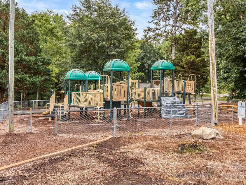 27043 Tidal Way, Fort Mill, SC 29708.  MLS# CAR4392019, YatesRealty ID 30966. 