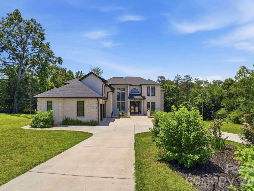 1164 Harper Lee Drive, Newton, NC 28658.  MLS# CAR4391920, YatesRealty ID 30967. 