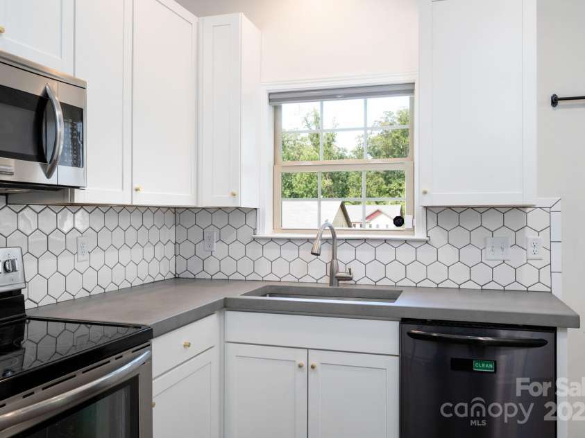 8 Ringed Teal Court, Arden, NC 28704.  MLS# CAR4289804, YatesRealty ID 30967. 