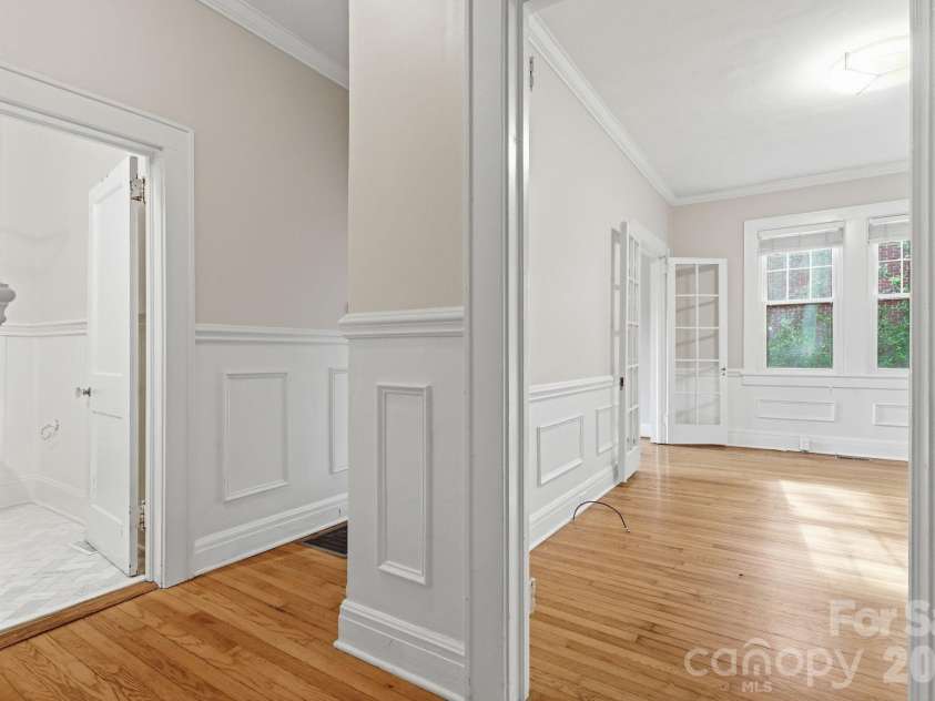 916 Bromley Road, Charlotte, NC 28207.  MLS# CAR4393414, YatesRealty ID 30968. Unit 3