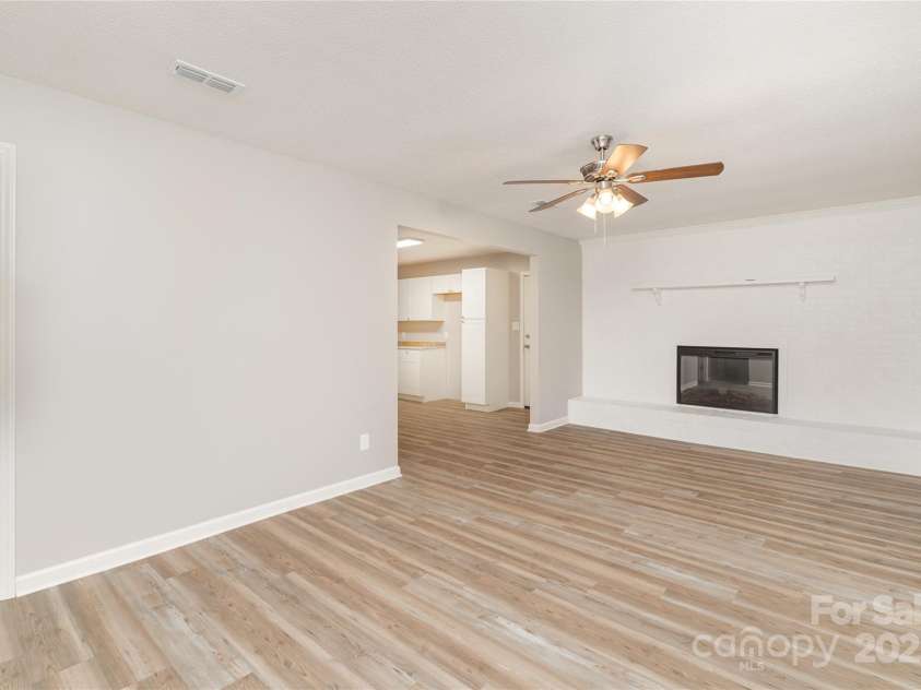 1041 Crowders Creek Road, Gastonia, NC 28052.  MLS# CAR4289688, YatesRealty ID 30969. 