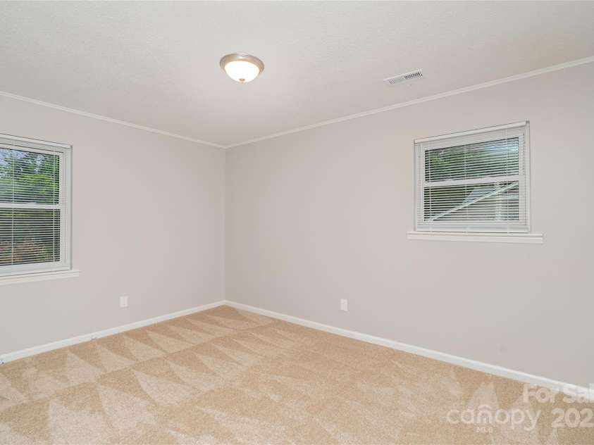 1041 Crowders Creek Road, Gastonia, NC 28052.  MLS# CAR4289688, YatesRealty ID 30969. 