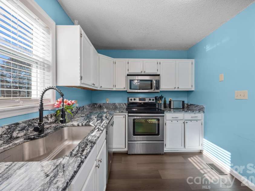 245 Castle Keep Road, Salisbury, NC 28146.  MLS# CAR4334404, YatesRealty ID 30969. 