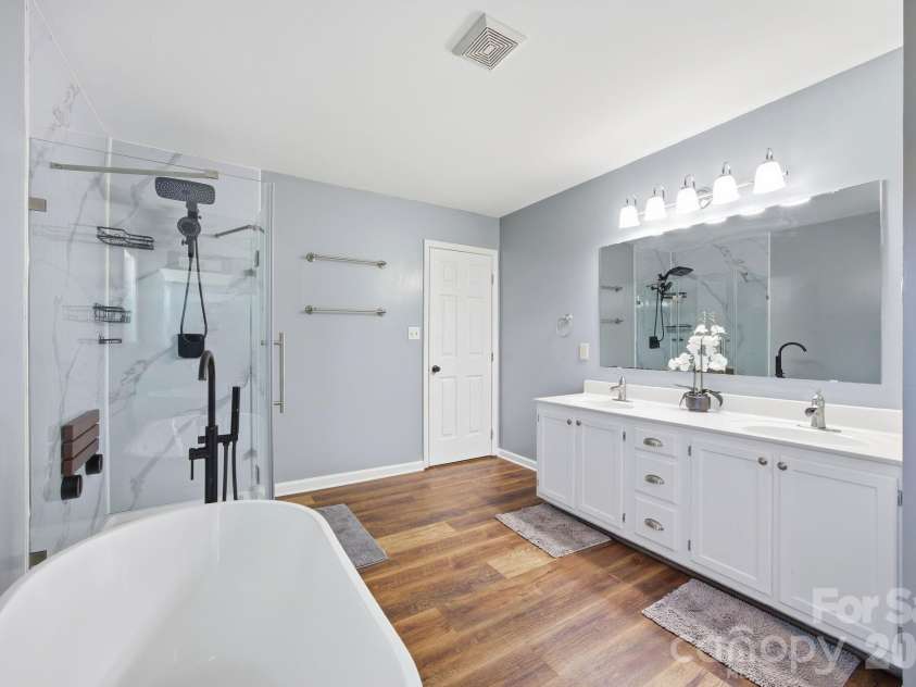 245 Castle Keep Road, Salisbury, NC 28146.  MLS# CAR4334404, YatesRealty ID 30969. 