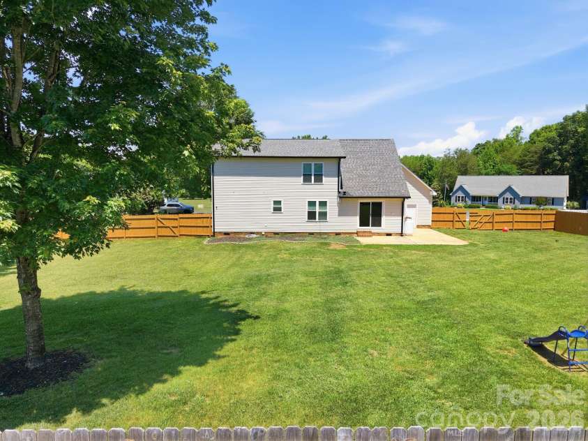 245 Castle Keep Road, Salisbury, NC 28146.  MLS# CAR4334404, YatesRealty ID 30969. 