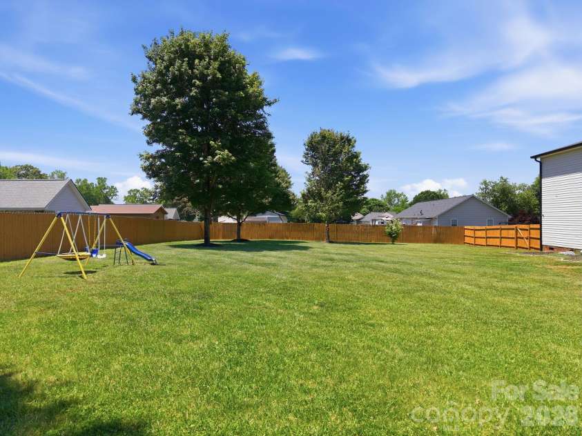 245 Castle Keep Road, Salisbury, NC 28146.  MLS# CAR4334404, YatesRealty ID 30969. 