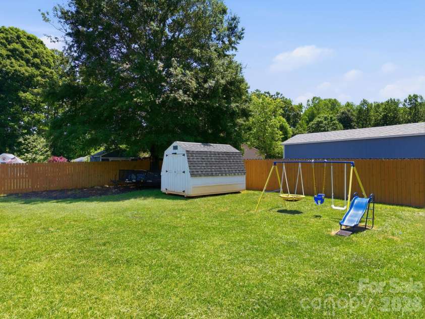 245 Castle Keep Road, Salisbury, NC 28146.  MLS# CAR4334404, YatesRealty ID 30969. 
