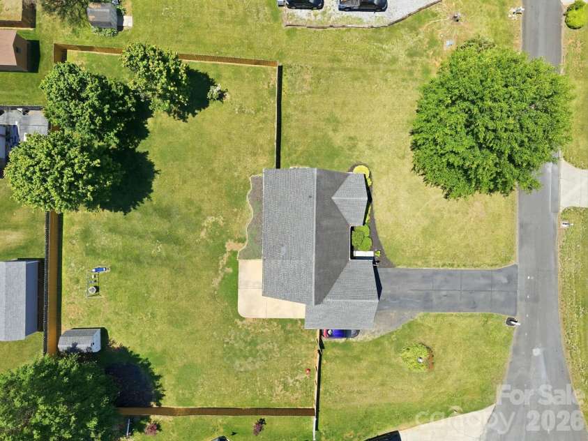 245 Castle Keep Road, Salisbury, NC 28146.  MLS# CAR4334404, YatesRealty ID 30969. 