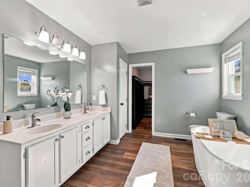 245 Castle Keep Road, Salisbury, NC 28146.  MLS# CAR4334404, YatesRealty ID 30969. 